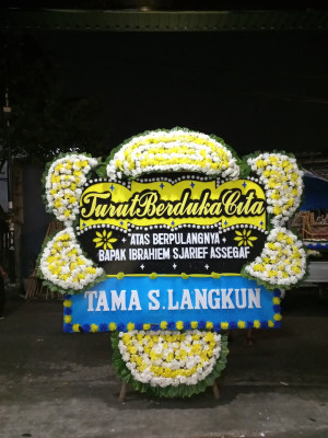 Papan Bunga Duka di Waborobo